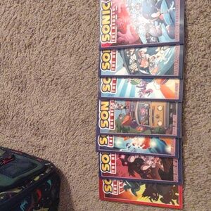 Sonic The Hedgehog graphic novels/comics. Lot of 7